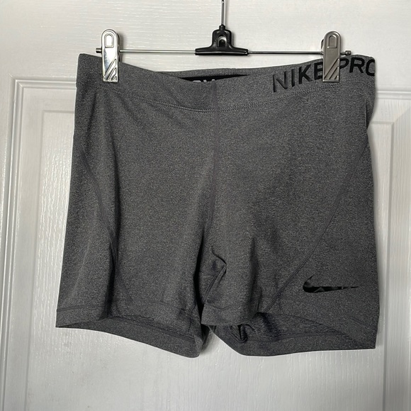 Nike Dri fit Pro Shorts - Picture 1 of 2